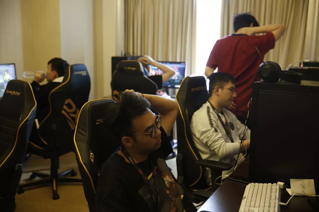 前C9监督：T1是会给最高待遇的，选手没有理由不续约