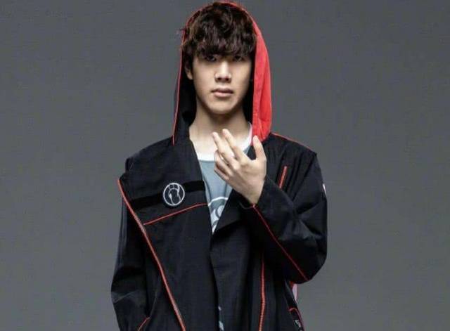 Yagao：从Caps那里学到了妮蔻的打法，会争取战胜GEN