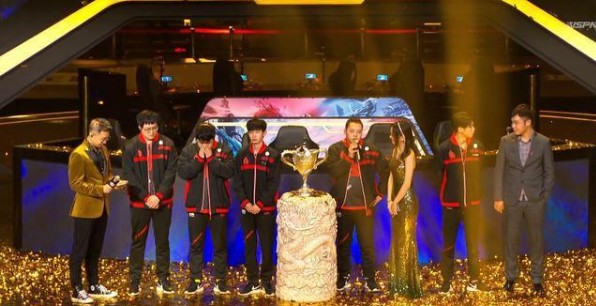 CBLOL解说赛前预测：绝大部分看好EDG战胜GEN