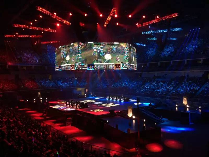 LPL今日首发名单：Tian野区交手Tarzan，JackeyLove下路对决Light