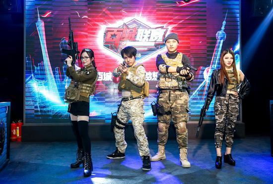 历届S赛单场分均输出排名：Uzi大嘴第二，Chovy是前十名唯一中单